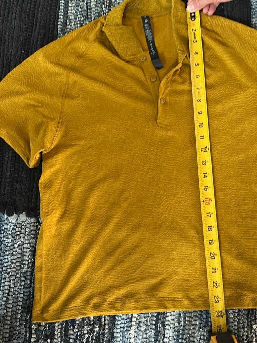 Lululemon men’s polo shirt M